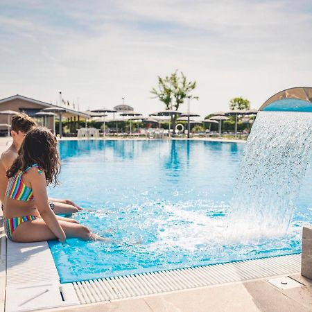Hotel Baya Strand Milano Marittima Bagian luar foto