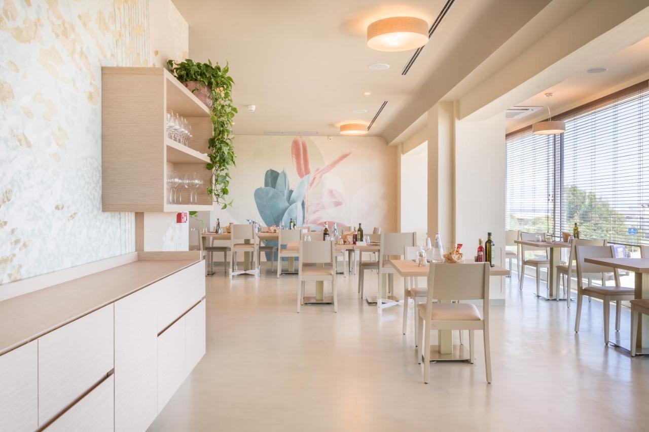 Hotel Baya Strand Milano Marittima Bagian luar foto