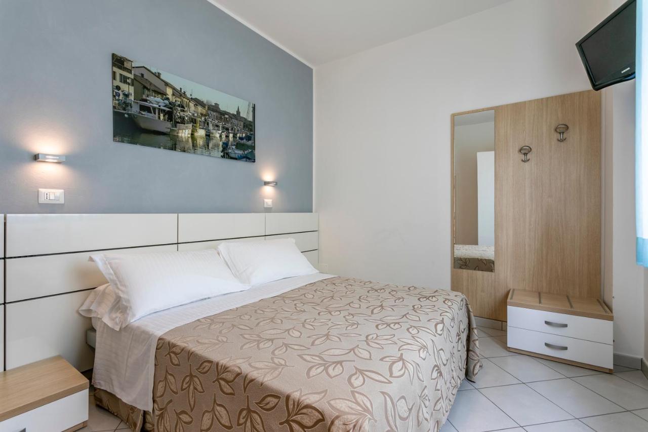 Hotel Baya Strand Milano Marittima Bagian luar foto