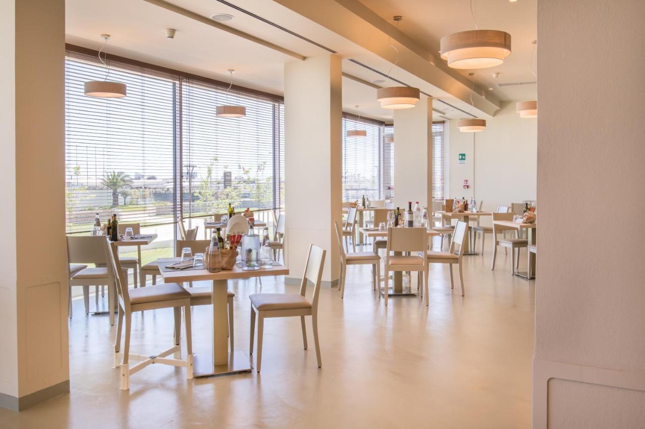 Hotel Baya Strand Milano Marittima Bagian luar foto
