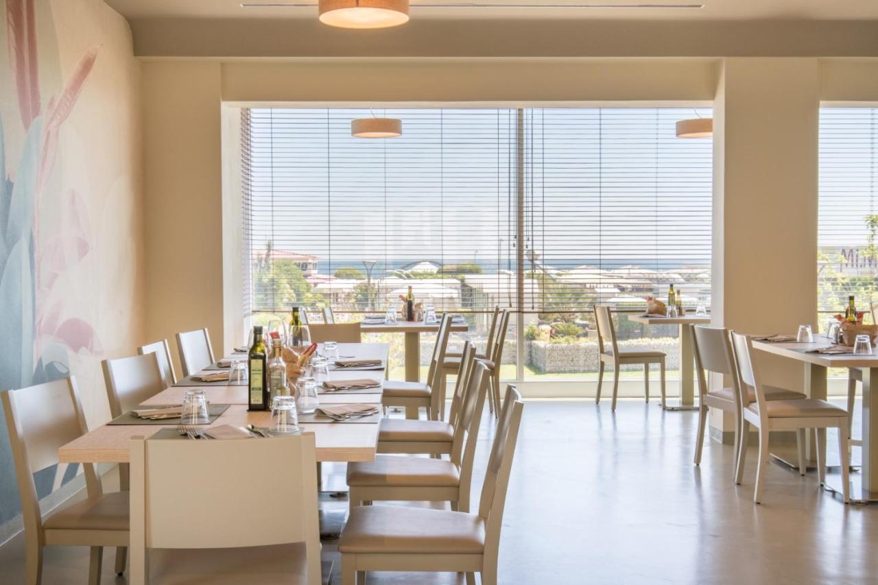 Hotel Baya Strand Milano Marittima Bagian luar foto