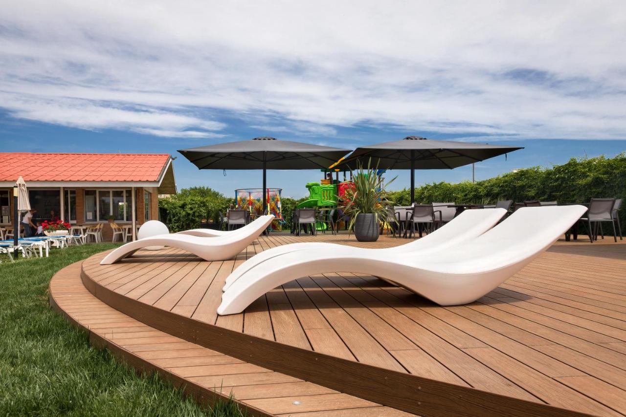 Hotel Baya Strand Milano Marittima Bagian luar foto