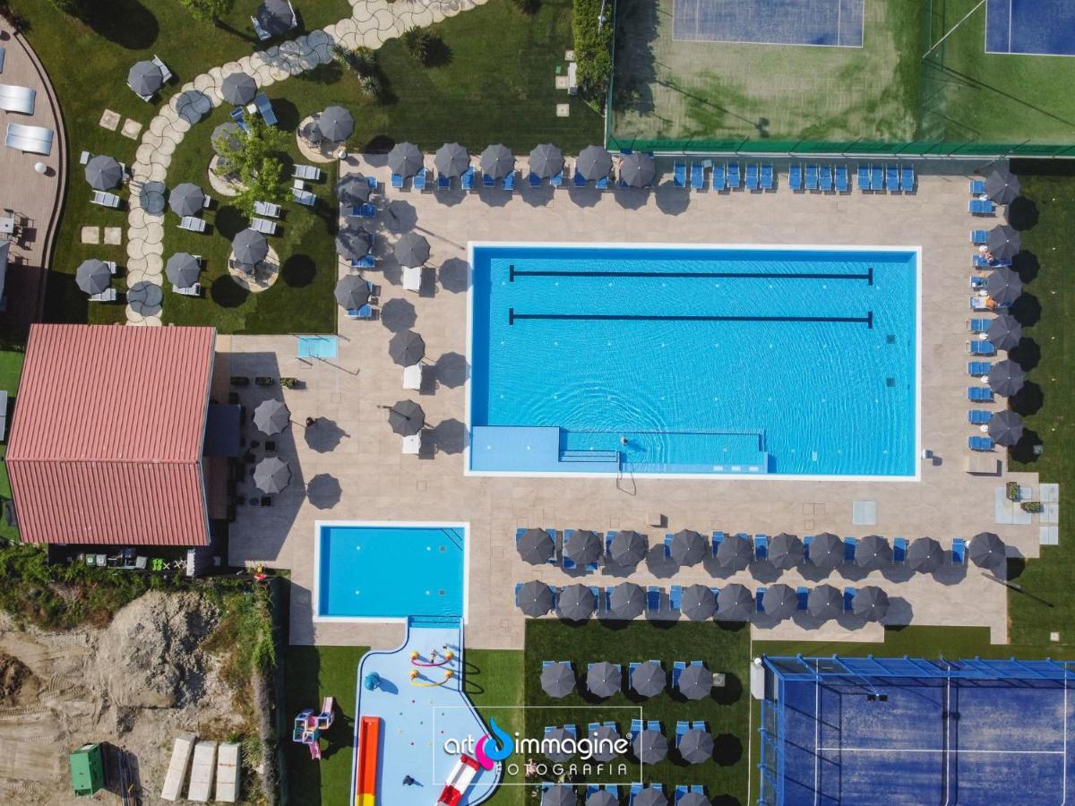 Hotel Baya Strand Milano Marittima Bagian luar foto